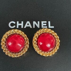 Chanel Vintage Gold Plated Red Gripoix Clip On Earrings 1980s Authentic CoA